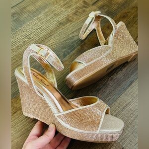 Brand New Wedges Rose Gold